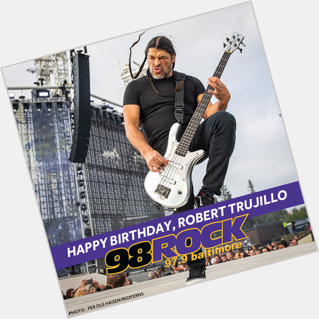 Happy 57th Birthday today to Robert Trujillo of Metallica!!! 