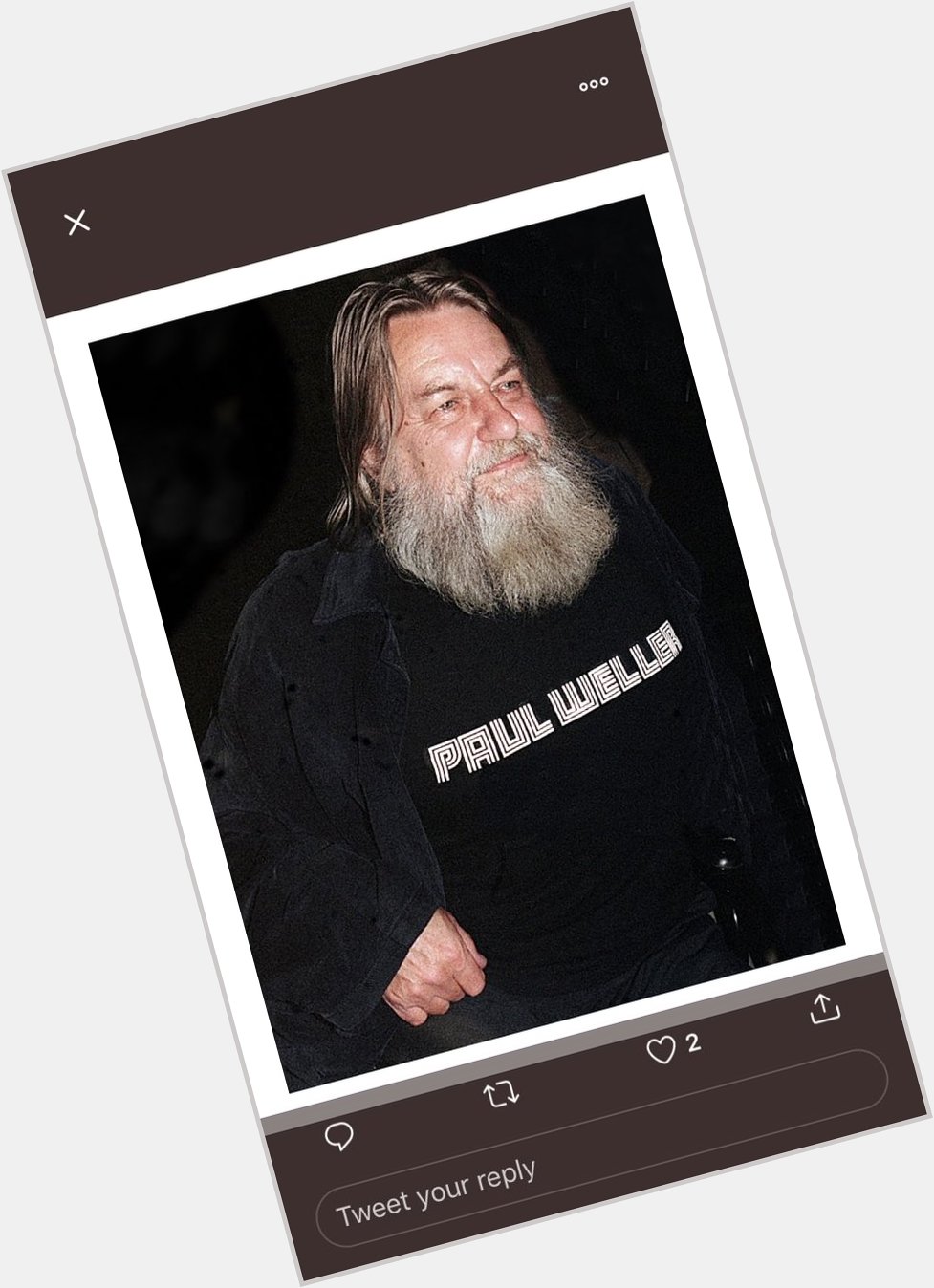 Happy birthday to the great Robert wyatt , sporting a great T-shirt 