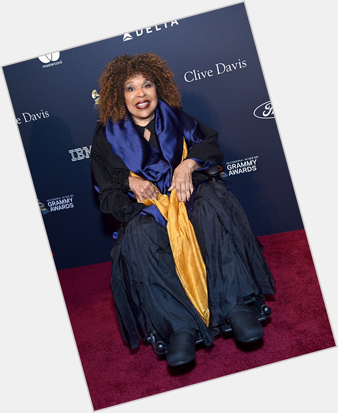 Happy 83rd birthday to the beautiful singer Roberta Flack. We are wishing you many more! 