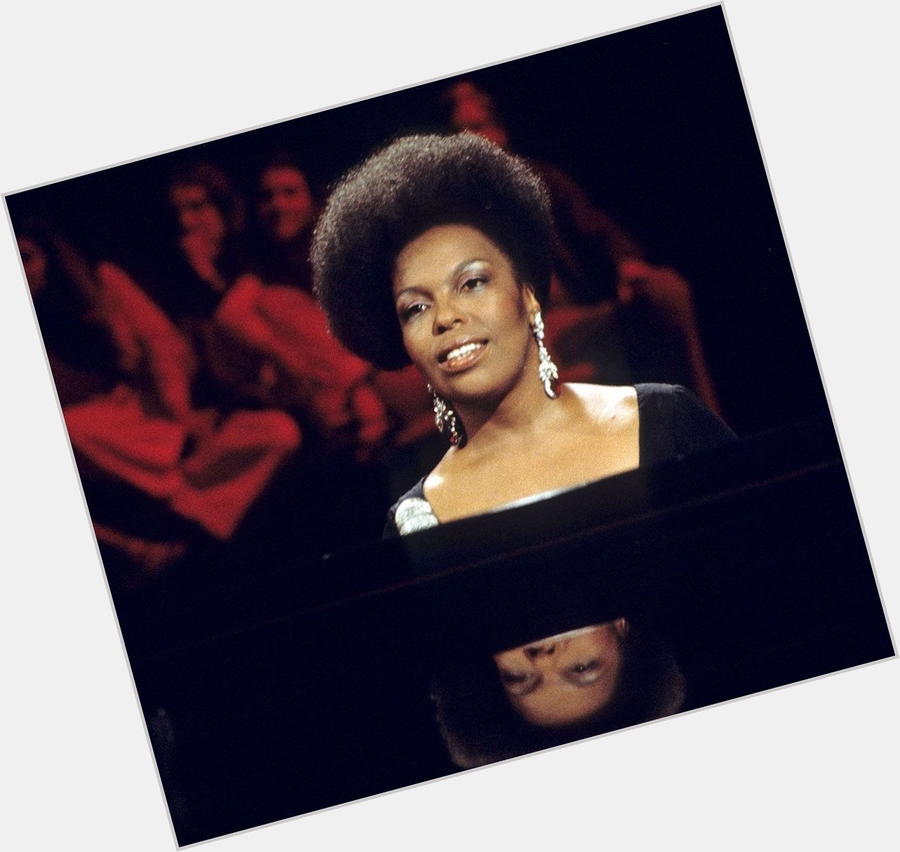 Happy 86th birthday to the legend who is Roberta Flack   What\s your favourite track by  