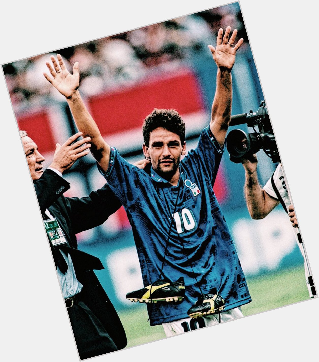 Happy 52nd birthday to Roberto Baggio! 
