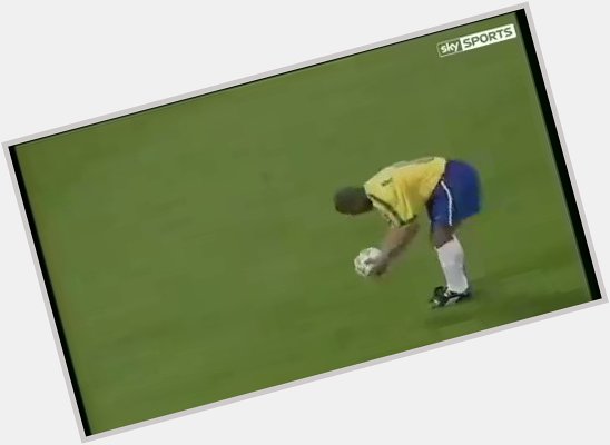 Happy 50th birthday to Roberto Carlos who definitely knew how to take a free kick 