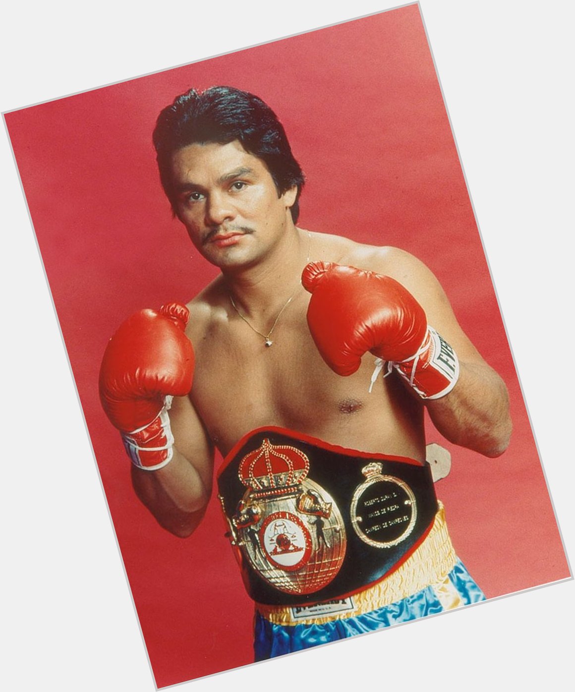 Happy birthday to The greatest lightweight of all time Roberto Duran. One of my all time favourite fighters. 