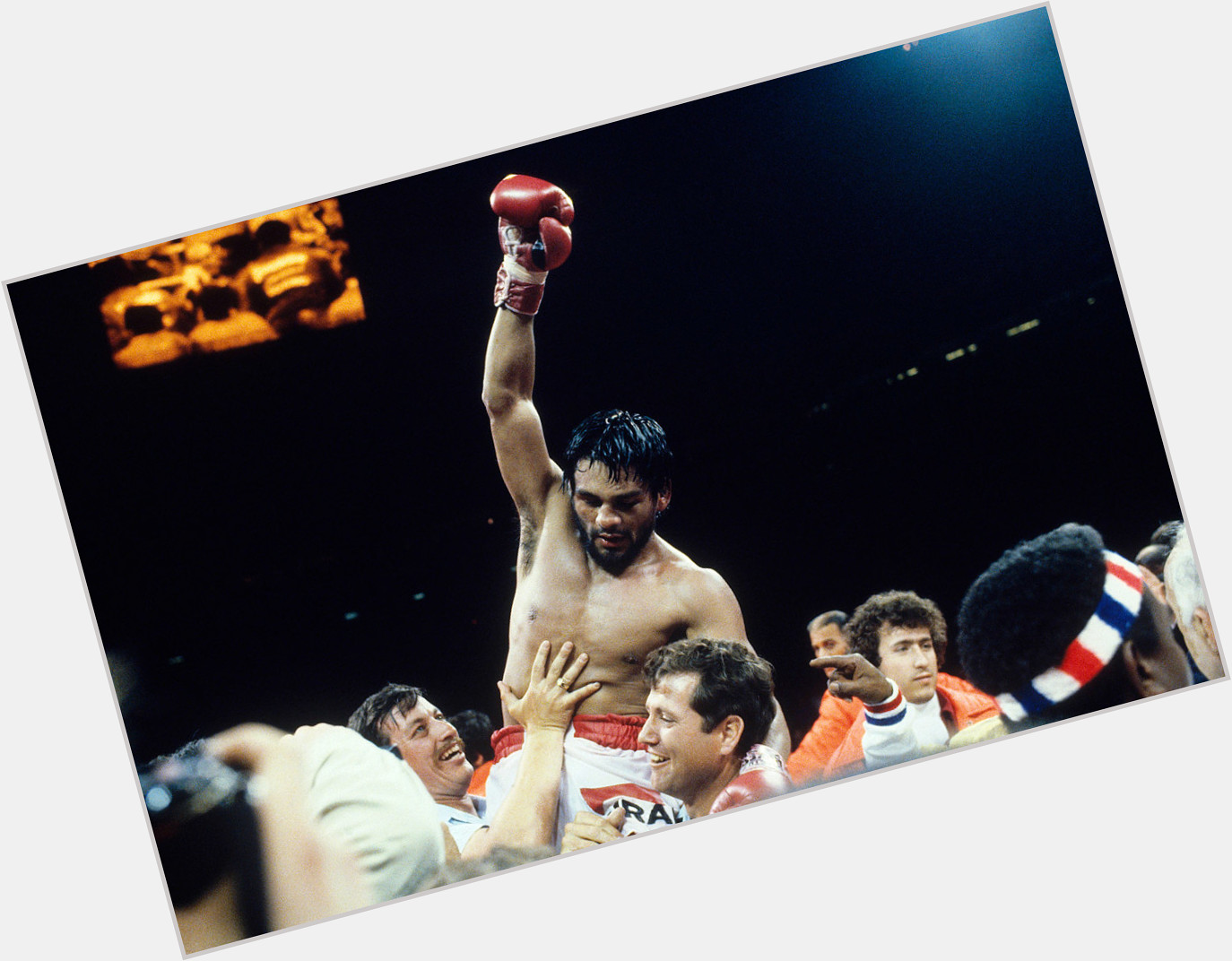 The best and greatest living fighter today.

Happy 71st birthday to \"Manos de Piedra\", Roberto Durán. 