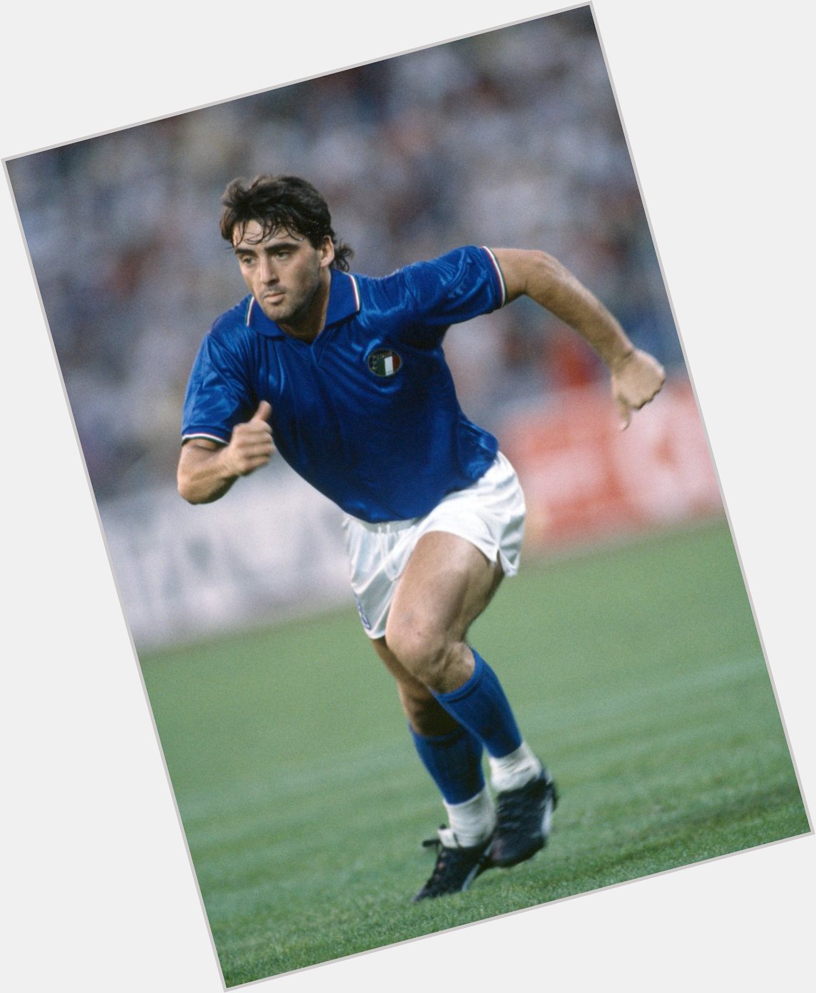 Happy Birthday Roberto Mancini

Berkatmu Italia kembali ke 10 besar rangking dunia 
