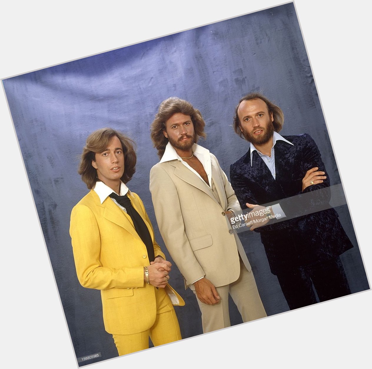 Happy Birthday to Robin Gibb(far right) and Maurice Gibb(far left), @ who both would have been 68 today! 