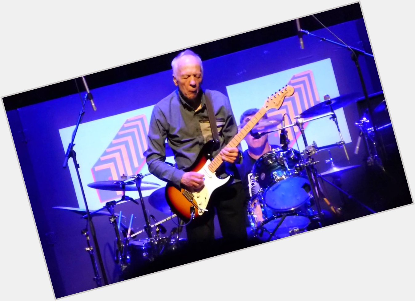 Happy Birthday Today 3/9 to Gutiar Great Robin Trower. 
Rock ON! 