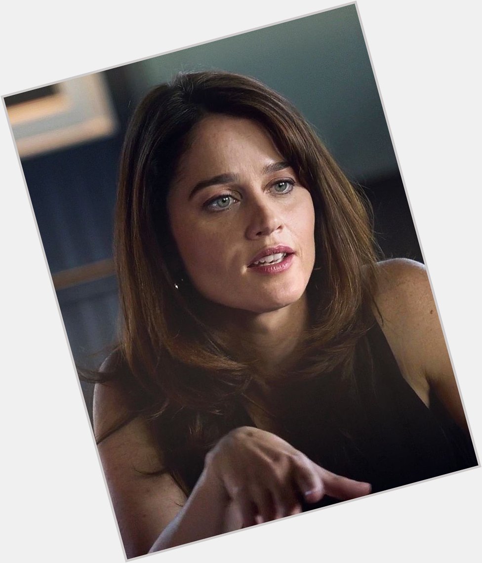 HAPPY BIRTHDAY TO THE ONE AND ONLY ROBIN TUNNEY <3 my love 