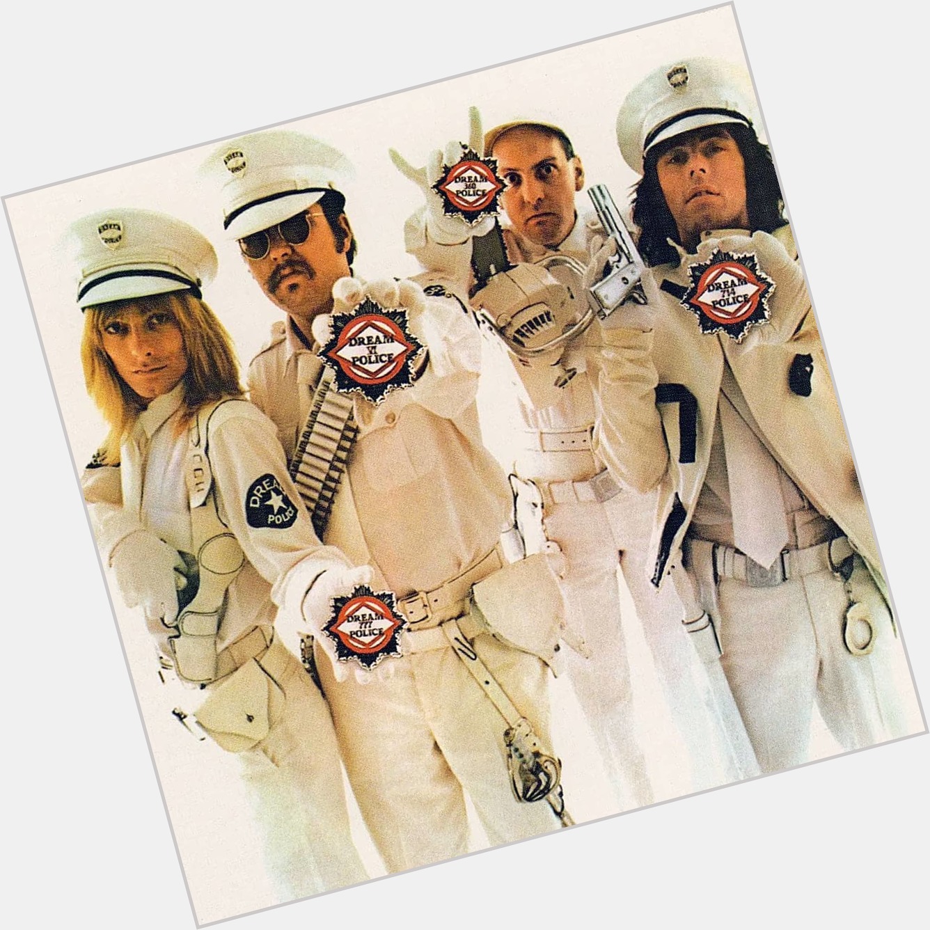 Happy 68th birthday to Robin Zander of Cheap Trick! One of the great voices of rock history. 