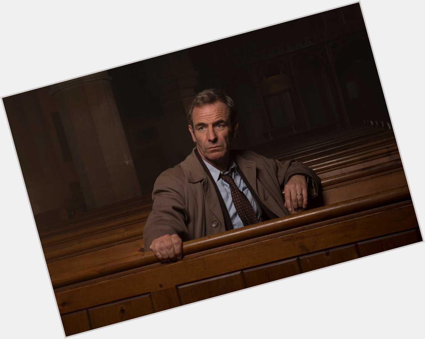 Happy birthday Robson Green! Grantchester\s no-nonsense detective with a heart of gold 