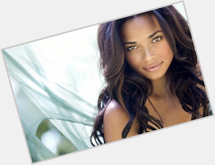    Happy birthday to the gorgeous Rochelle Aytes! ¡Feliz cumpleaños 