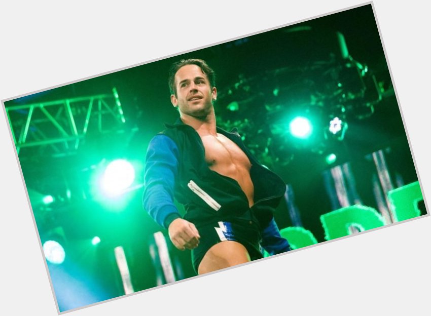 Happy birthday to Roderick Strong, who turns 35 today! 