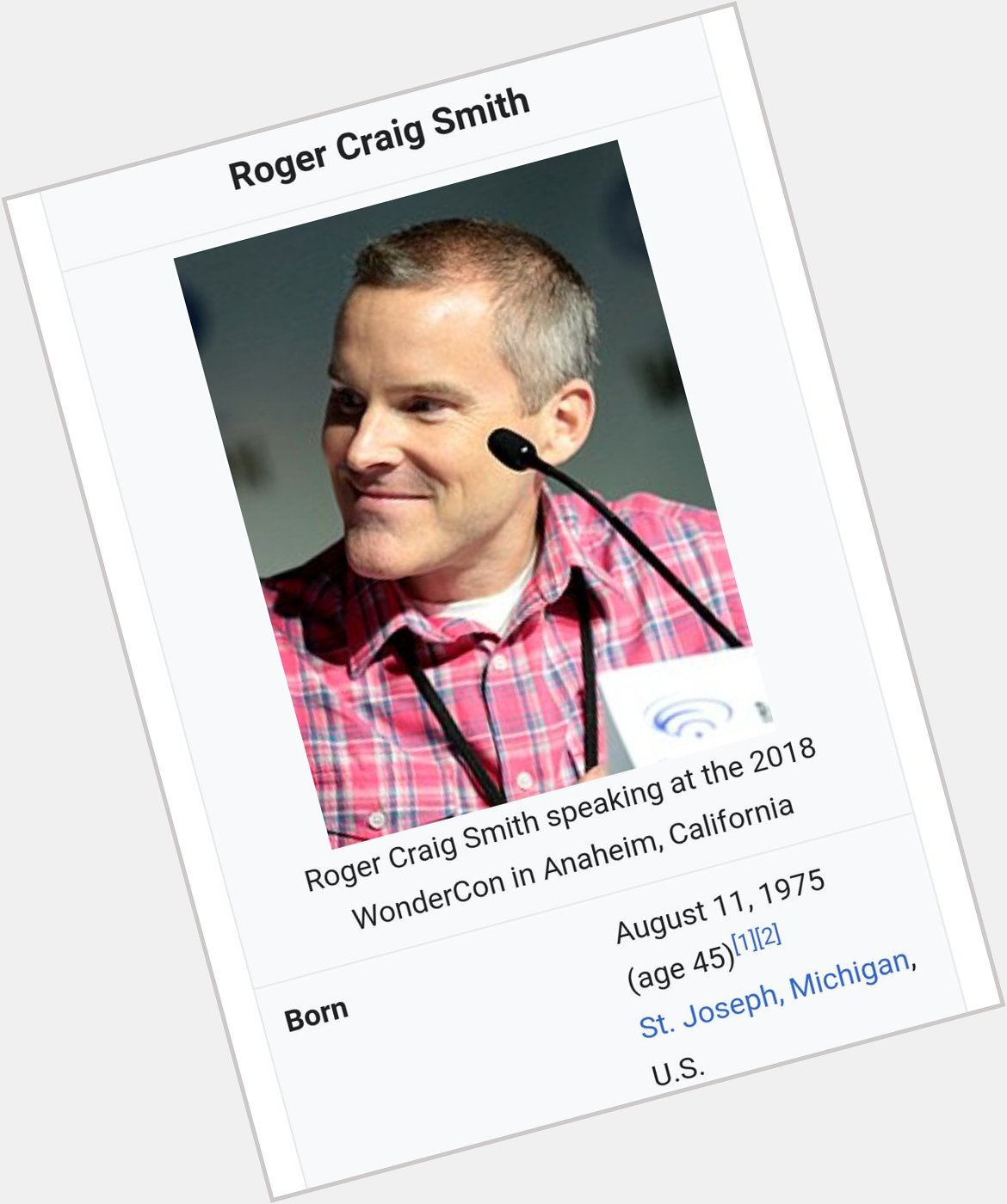 Oh hey it\s Roger Craig Smith\s birthday today
happy birthday 