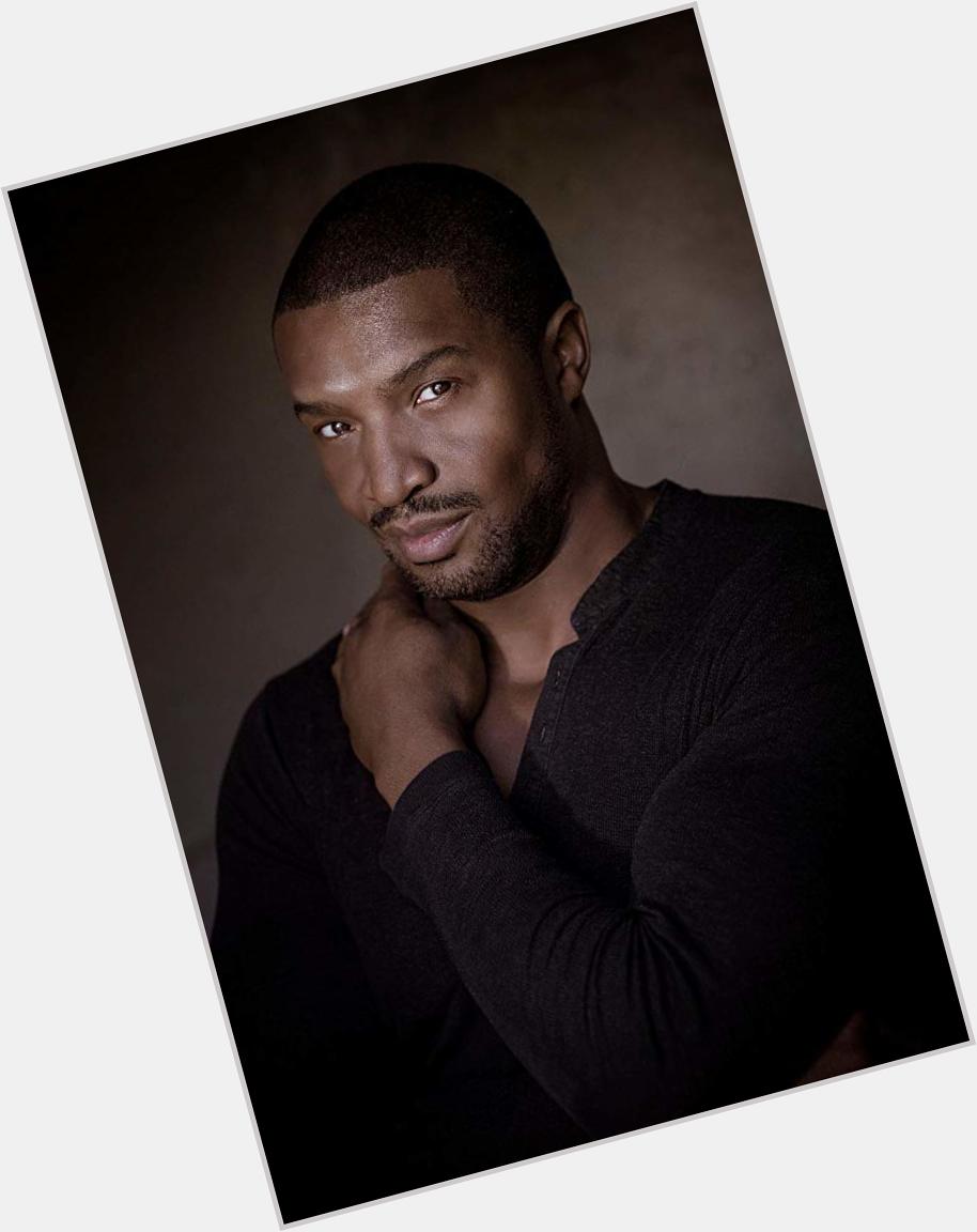 (Oct 19) Happy Birthday to Roger Cross who played Tret in the episode \"Extinction\". 