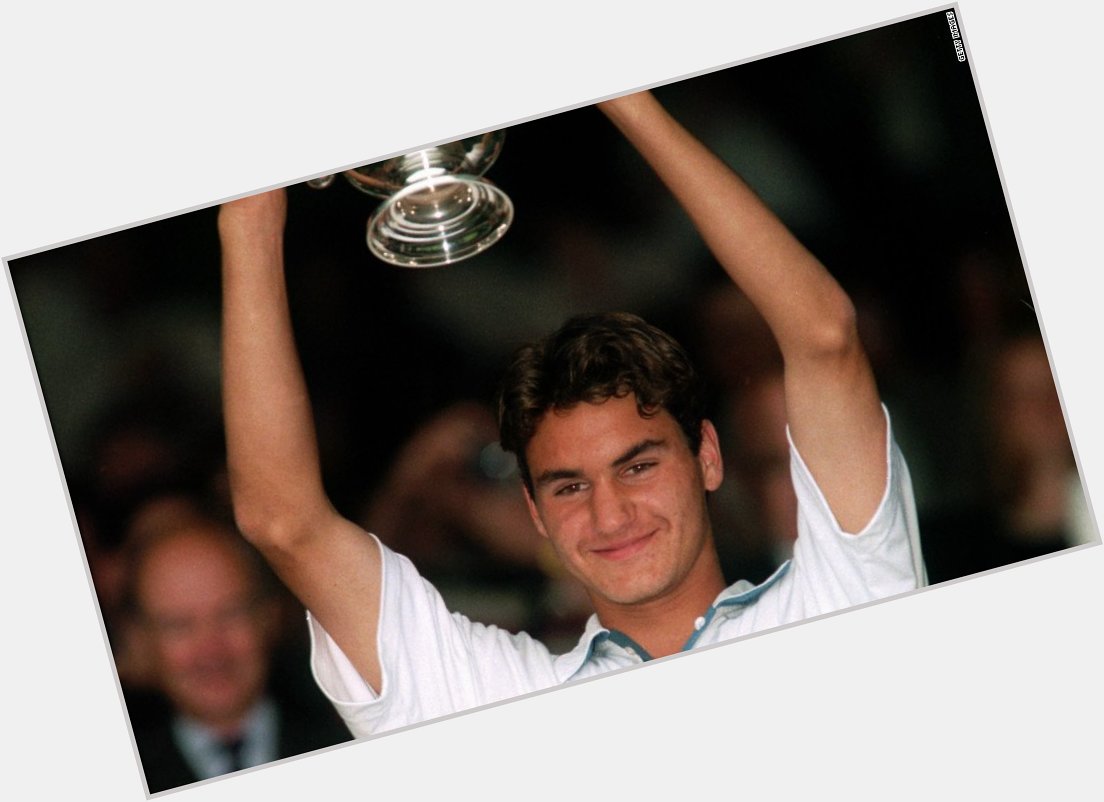 Happy Birthday to Roger Federer.
It\s 40-Love 