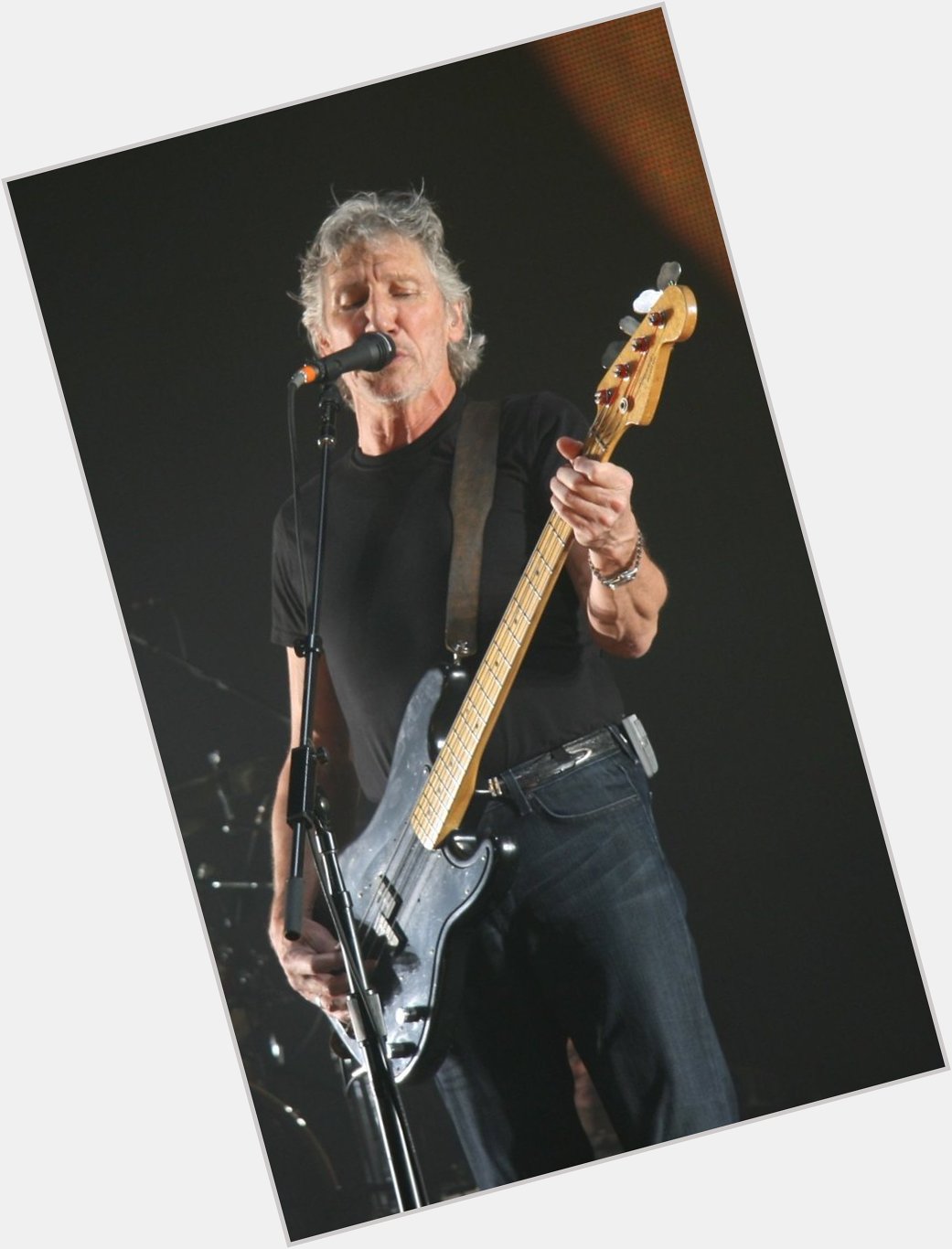 Happy 78th birthday to Roger Waters 