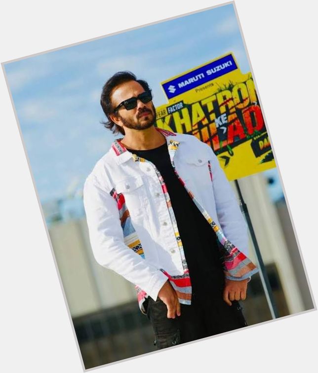 Happy Birthday sir!
You are a great director and of course khatro ke khiladi
HBD ROHIT SHETTY 