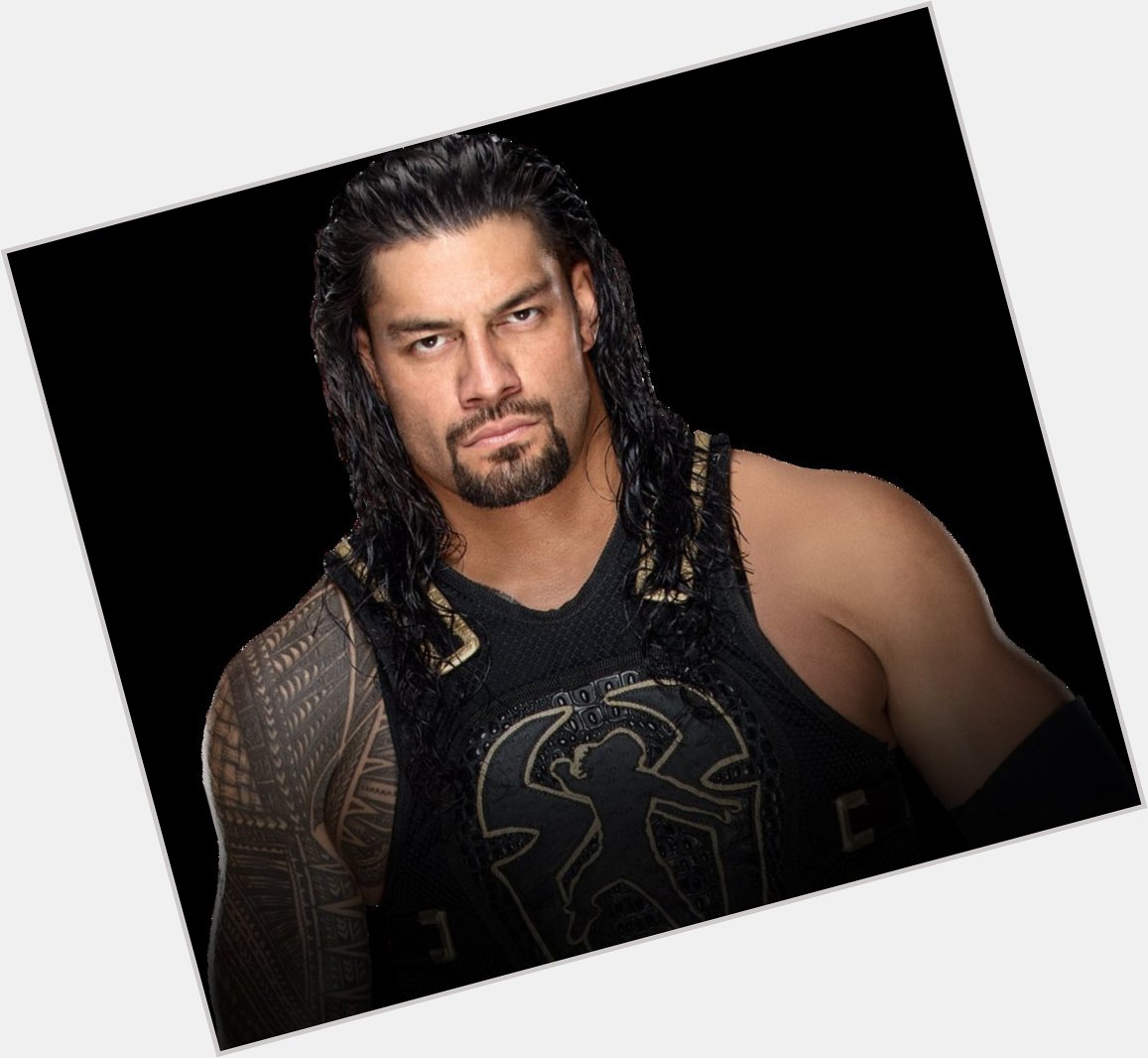 Happy Birthday to the lion Roman reigns 