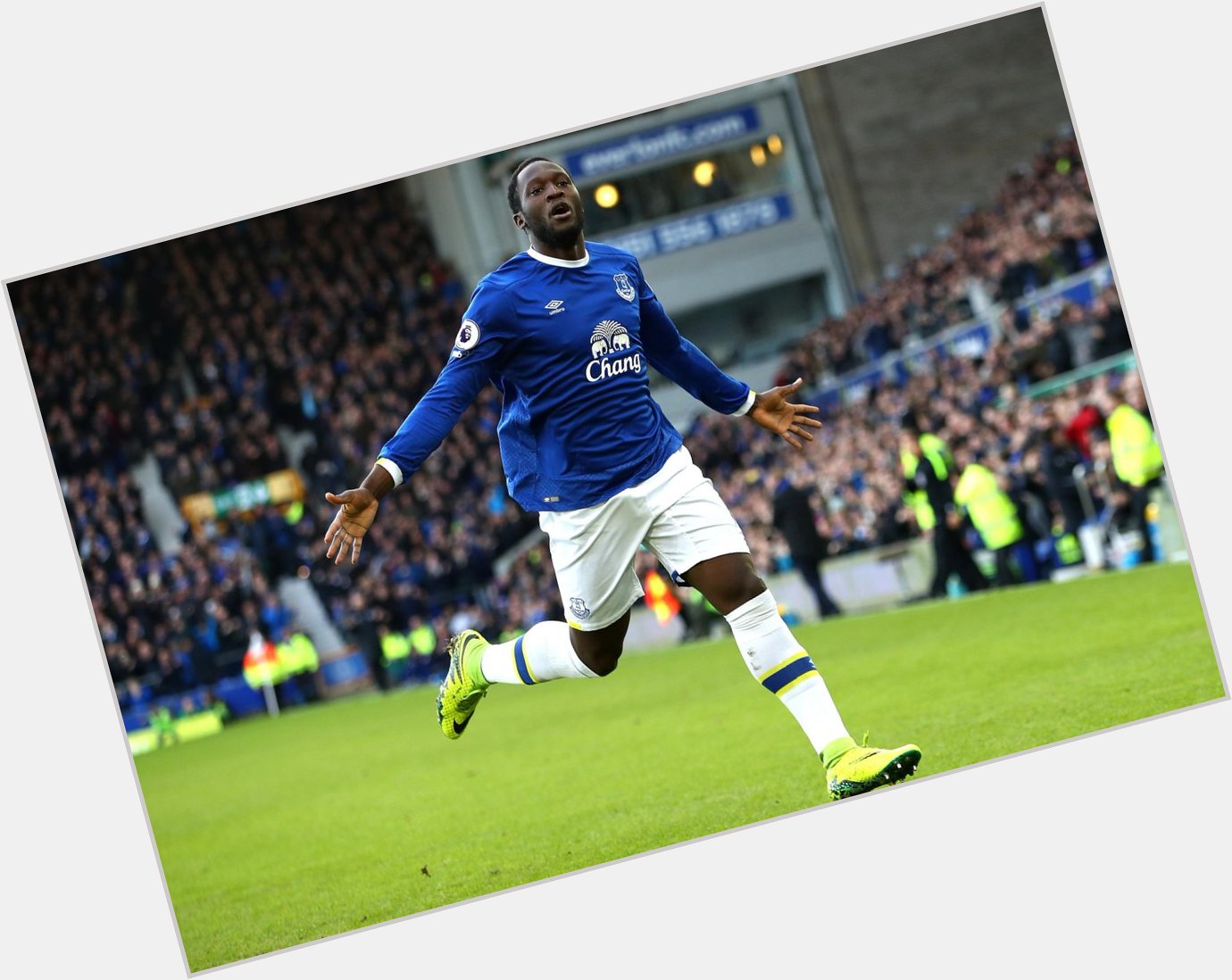 Happy 27th Birthday to former Everton striker Romelu Lukaku.
166 Apps
87 Goals
29 Assists 