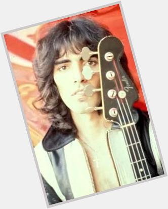 Happy birthday to Ron Blair - amazing bass-player and always a very stylish heartbreaker! 