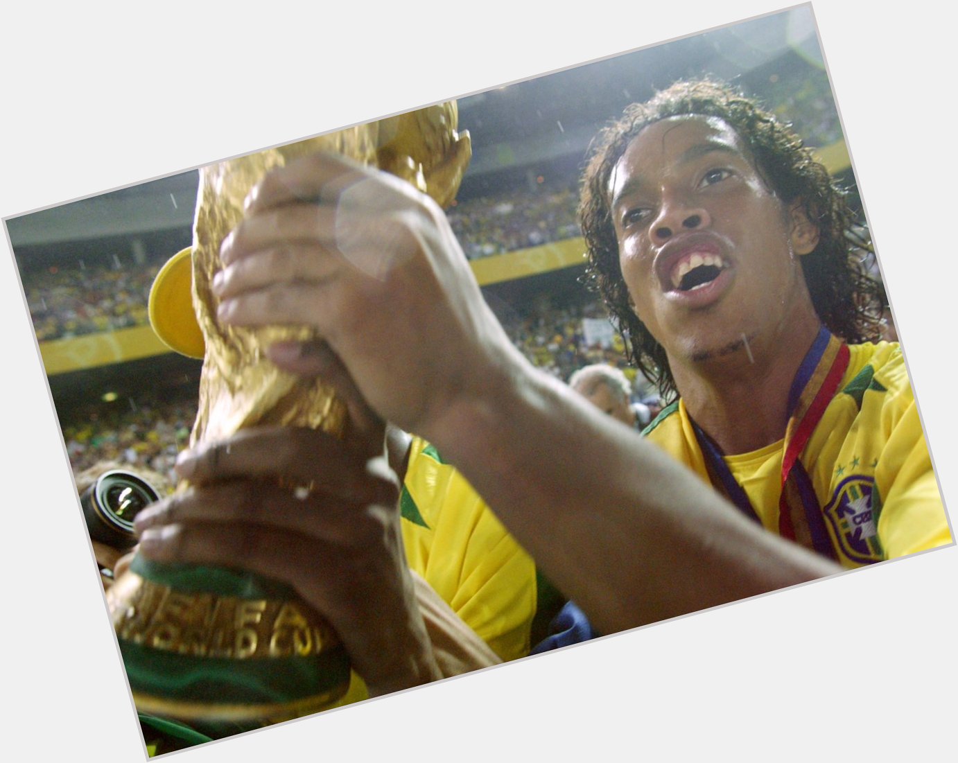 Happy birthday, Ronaldinho Gaucho!!!!

The World Cup winner is 37 today:  