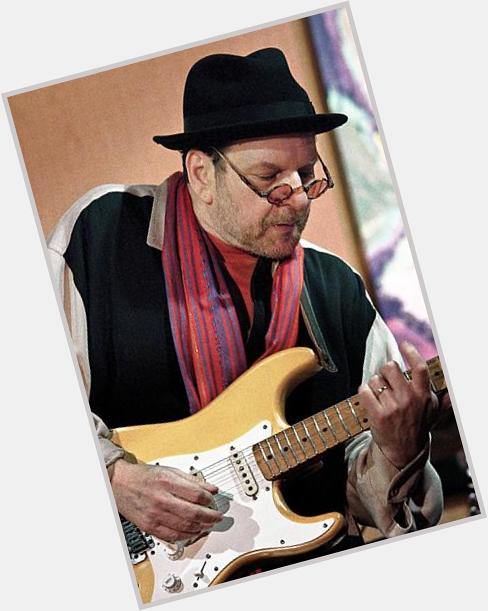 Ronnie Earl, able blues guitarrist, turns 62  Happy Birthday Earl! 