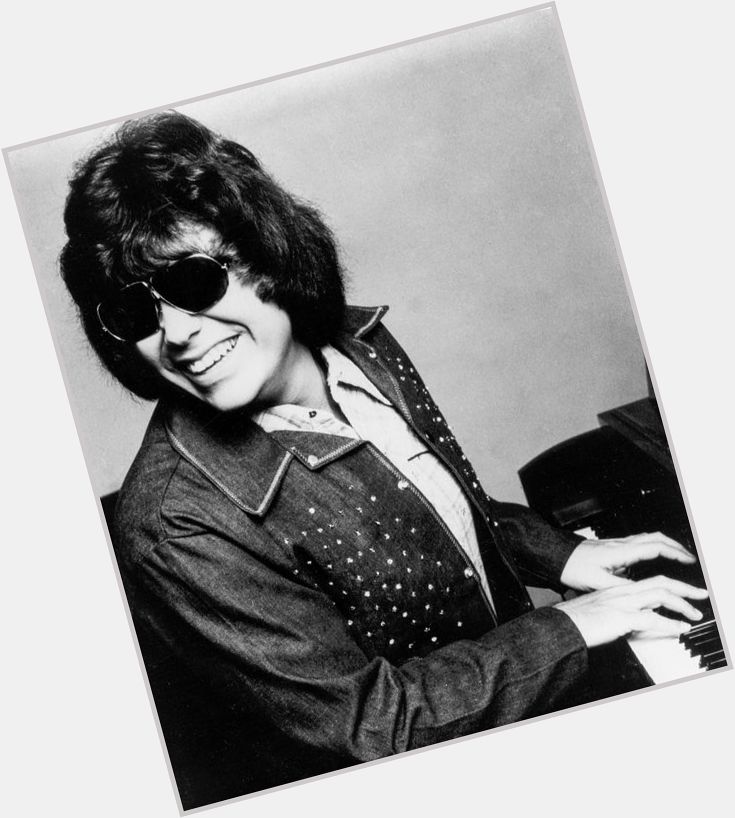 Happy Birthday goes out to American country music singer and pianist, Ronnie Milsap who turns 78 today. 