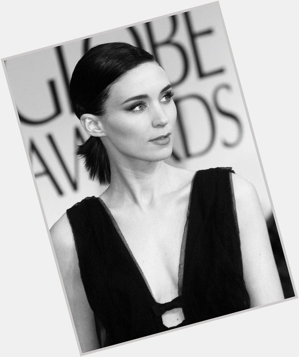 Happy Birthday to Queen Rooney Mara. 
Let s ignore the haters and Stan her instead 