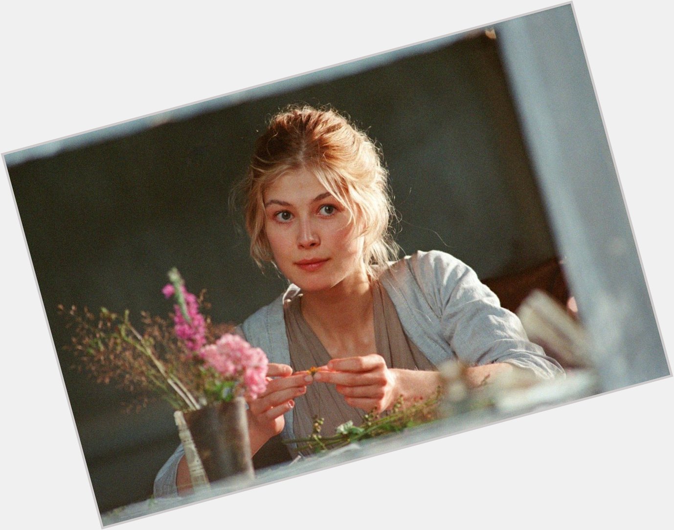 Happy birthday to rosamund pike, one of the most underrated actresses of our times 