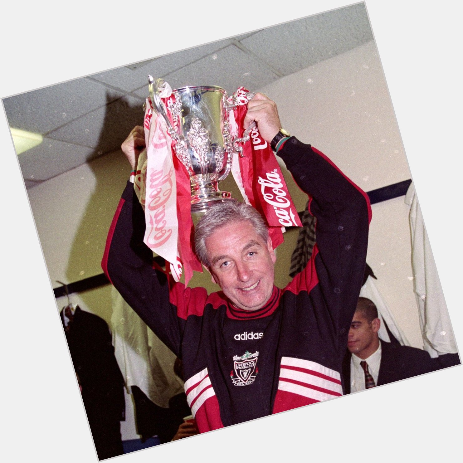 Happy 72nd birthday to our former player and manager Roy Evans enjoy your day Roy YNWA 