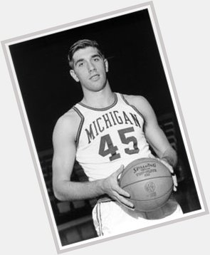 Happy birthday to University of Michigan legend Rudy Tomjanovich. 
