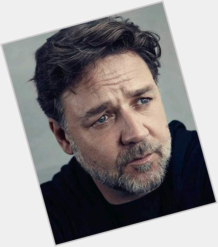 Happy Birthday to the Legendary Russell Crowe 