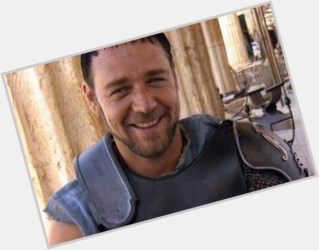 Happy birthday Russell Crowe, long life, may you fulfill your heart\s desires!            