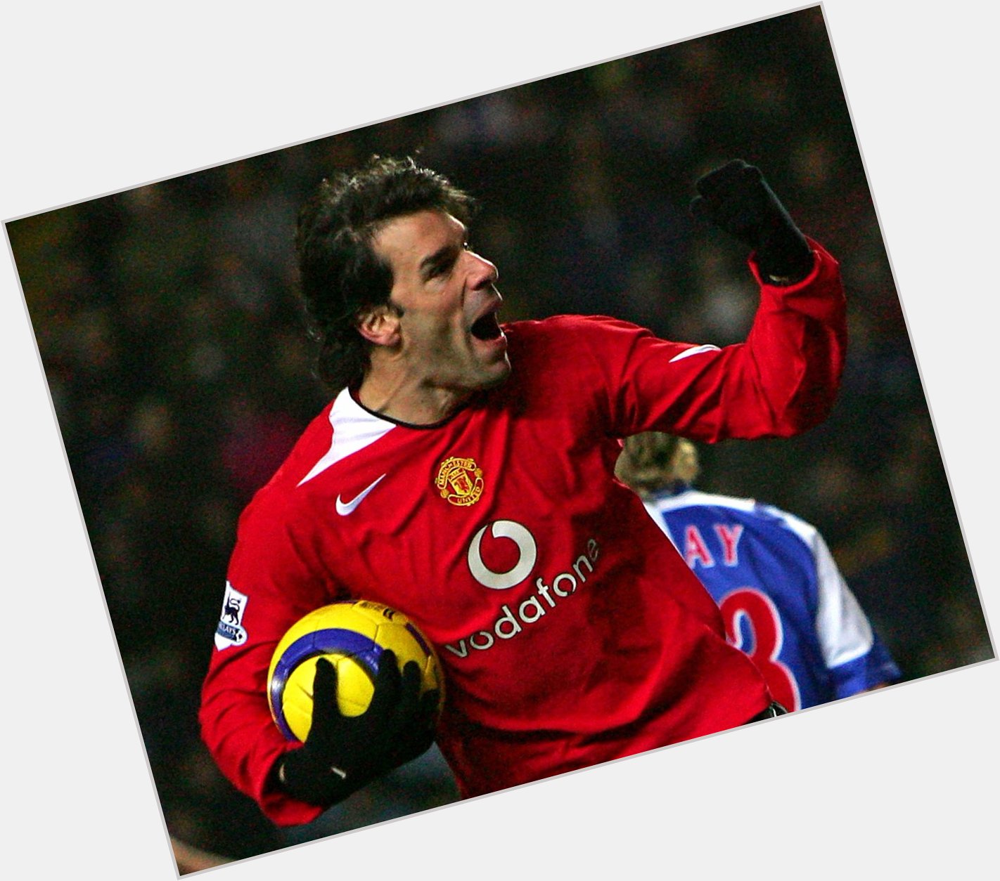 Happy 44rth birthday to Ruud van Nistelrooy. What a player he was.    
