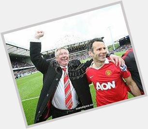 Happy Birthday the king of the wings Ryan Giggs. 