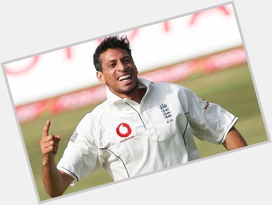 Happy birthday to former England seamer Sajid Mahmood. Did you know? Sajid is related to boxer Amir Khan! 