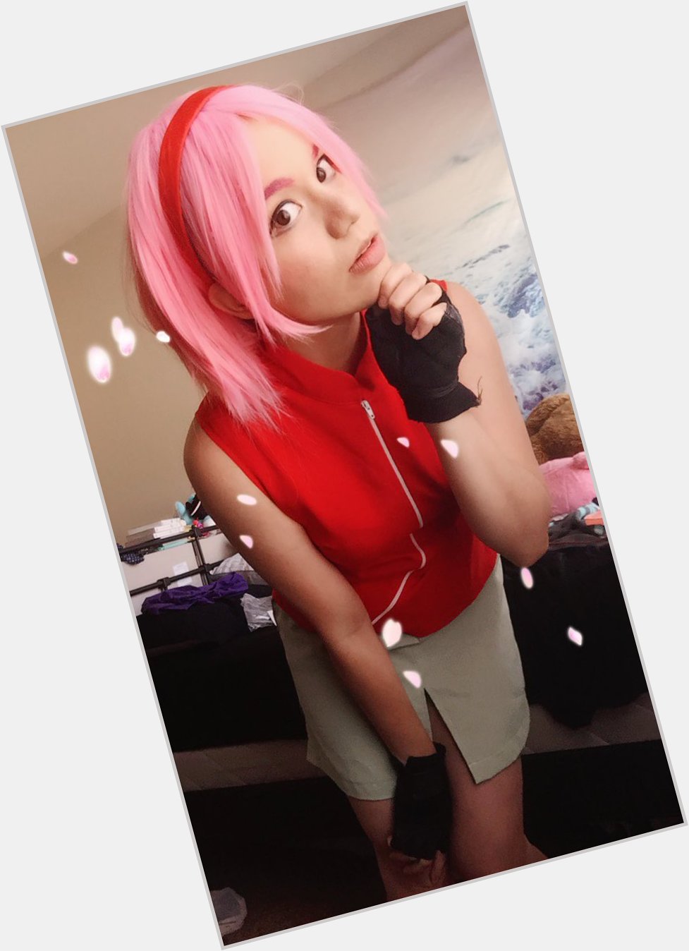 Happy birthday Sakura Haruno!  I don t care what anyone says, Sakura is a queen and deserves so much better!   