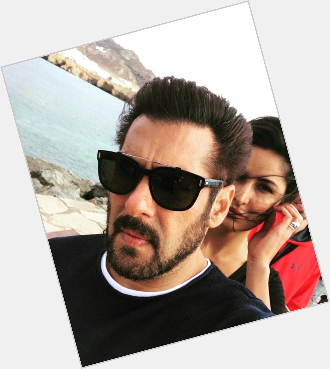 \"Tiger ka happy birthday \"

Katrina Kaif wishes Salman Khan on Instagram  