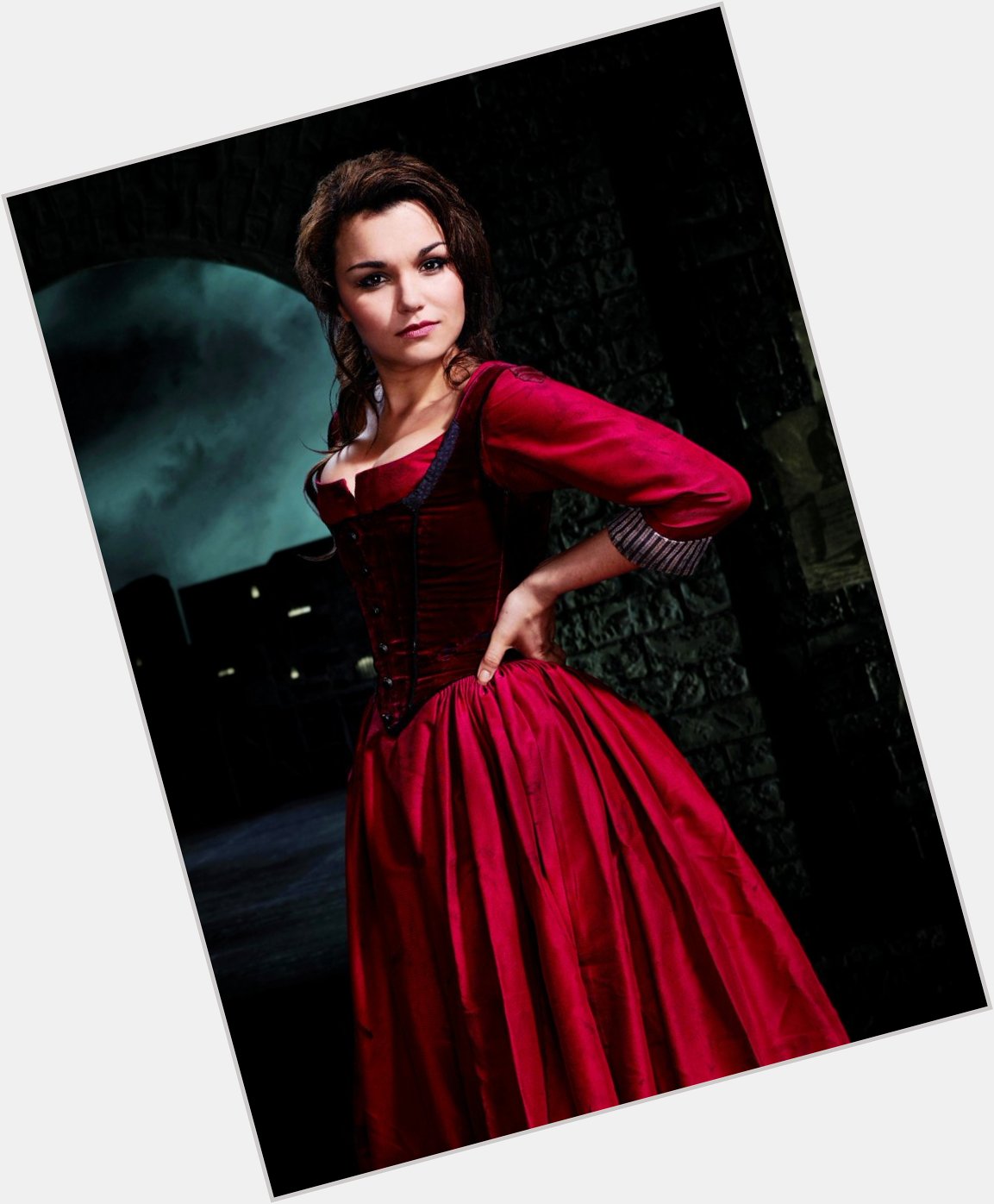 Oom Pah Pah, Oom Pah Pah! HAPPY BIRTHDAY to Samantha Barks who was last here as Nancy in Oliver! 27 today. 