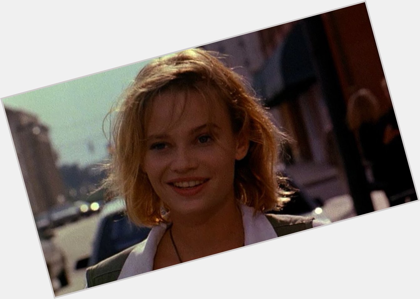 Happy Birthday Samantha Mathis, one of my early-to-mid 90s crushes 