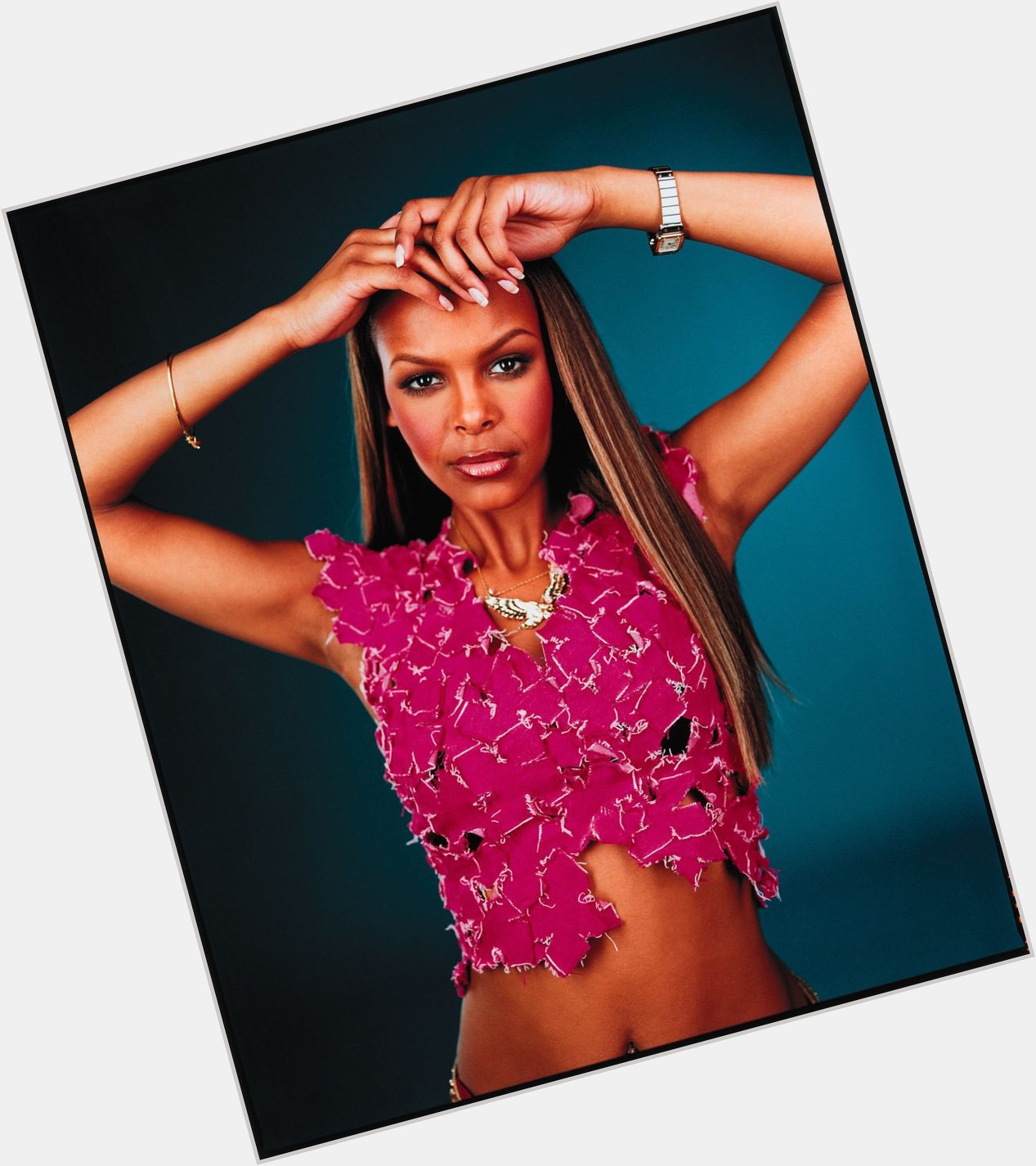 Happy Birthday to *the* Samantha Mumba   What\s your favourite track? 