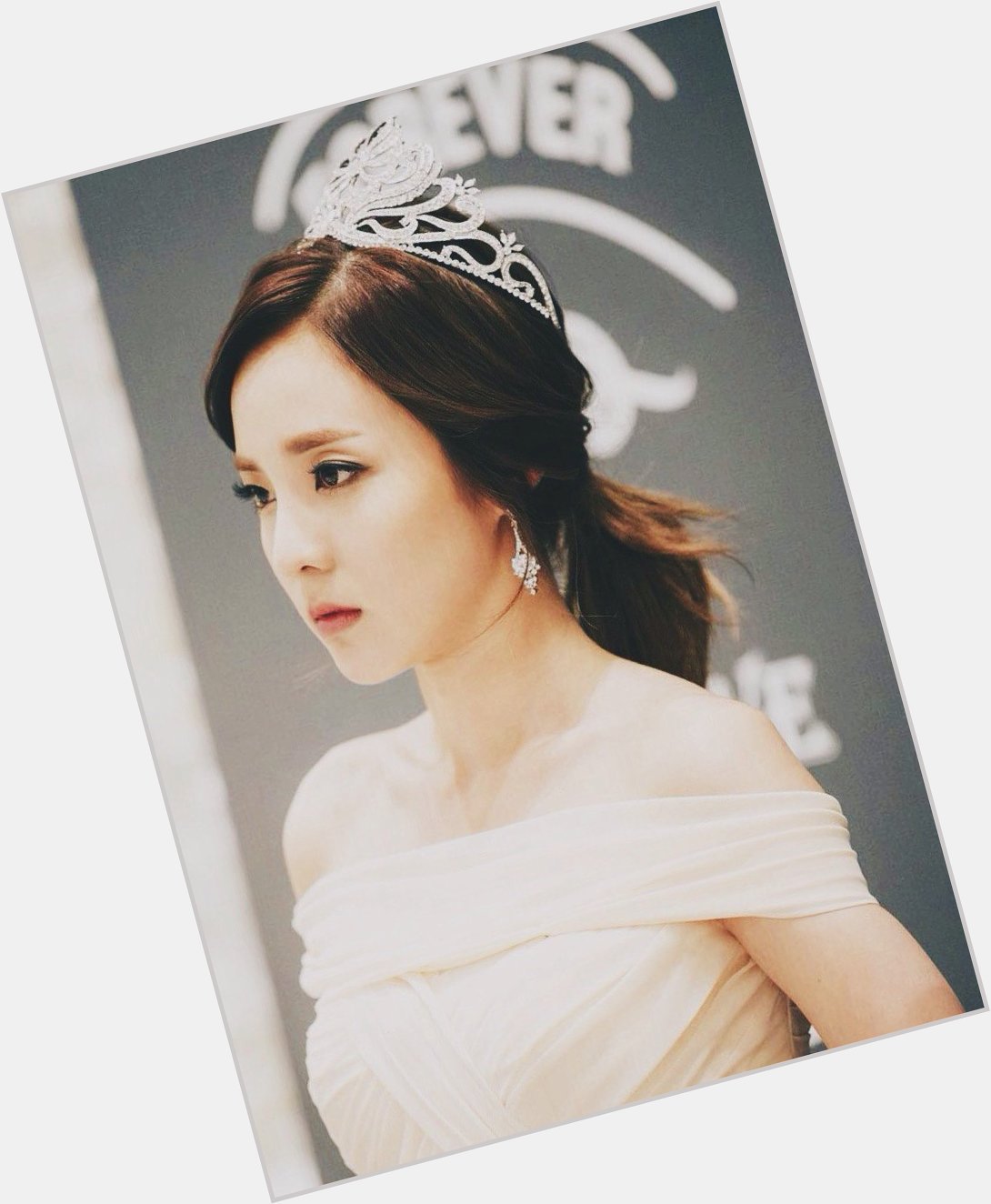  Happy birthday to the owner of the fountain of youth and the ever humble sandara park ;) 