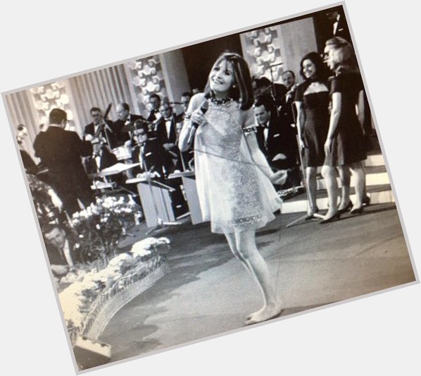 This is Sandie Shaw in 1967 at the Eurovision.....52 Years afo Happy birthday Sandie. 