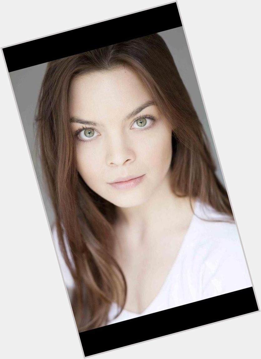 Happy birthday to scarlett byrne! who portrayed pansy in the films!! 