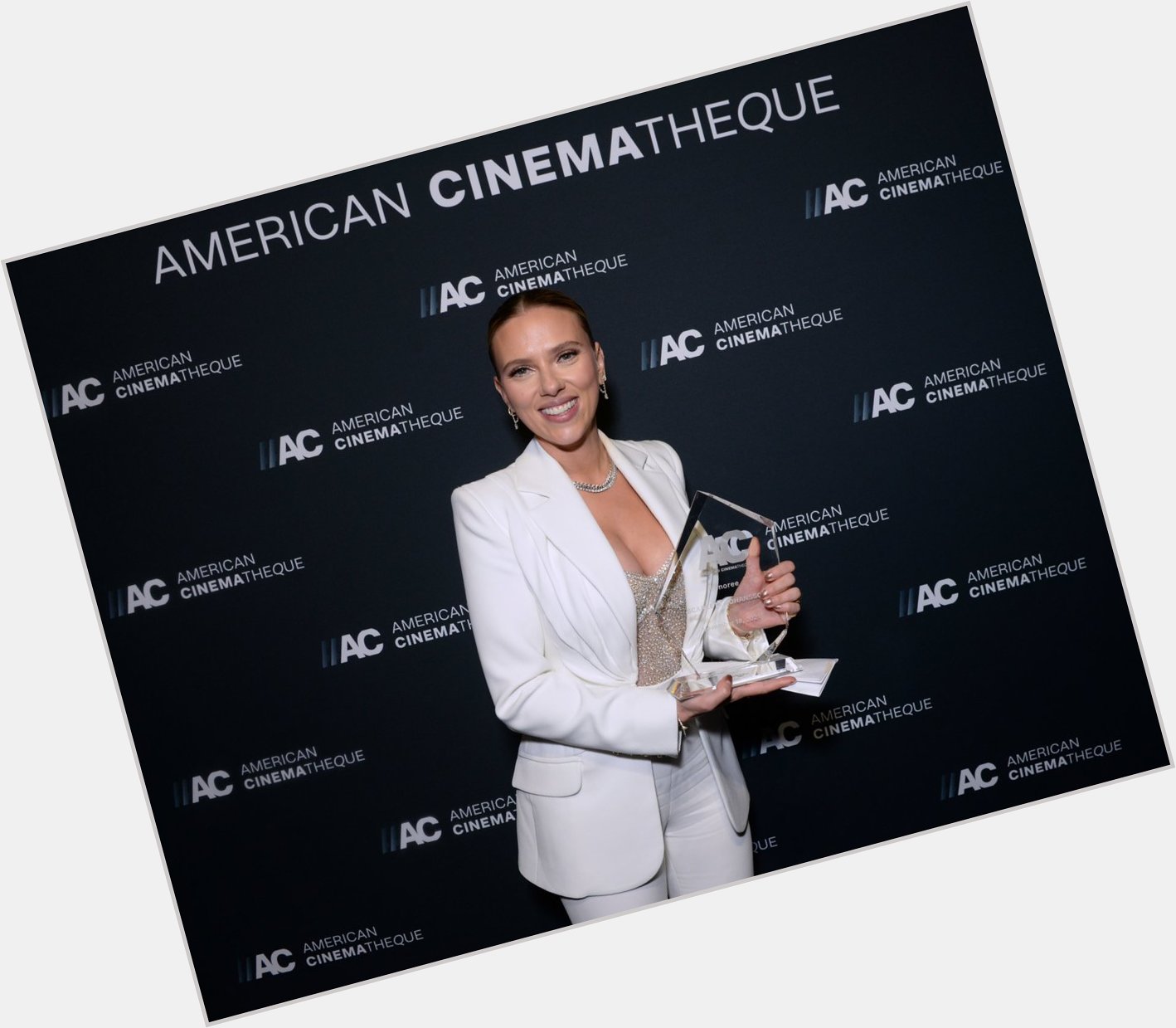 Wishing a very happy birthday to our 35th Annual American Cinematheque Awards honoree Scarlett Johansson! 