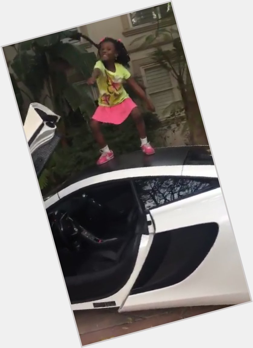 But LOL at schoolboy q\s daughter whipping and nae nae on his new ride he got today. happy bday u da man 