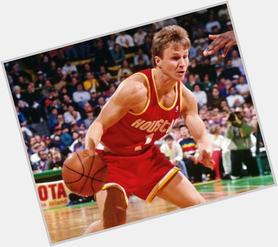 Happy birthday to former champion and current head coach Scott Brooks! 