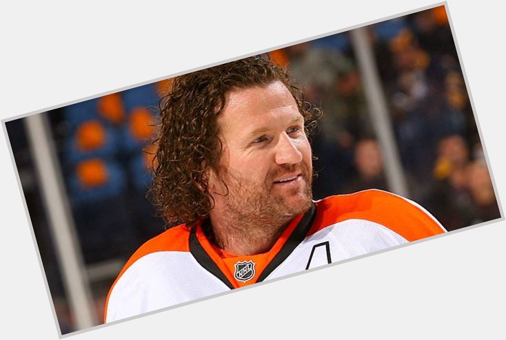 April 18: Happy birthday, Scott Hartnell (1982). 