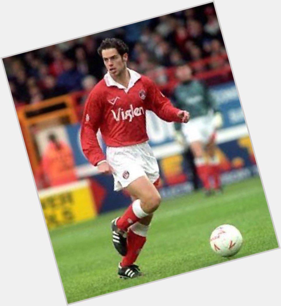 Happy 51st birthday to former Charlton Athletic left back, Mr Scott Minto. Have a great day   