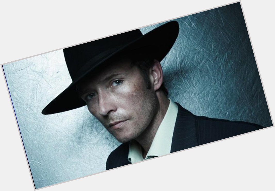 Happy Birthday, Scott Weiland. The late musician would have turned 50 today. 